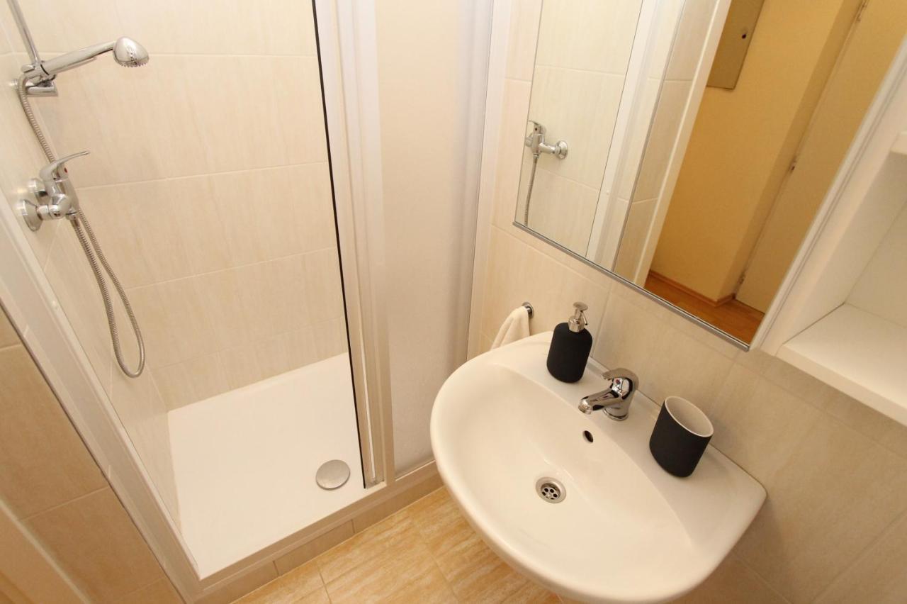 Zizka Home Apartments Prague Exterior photo